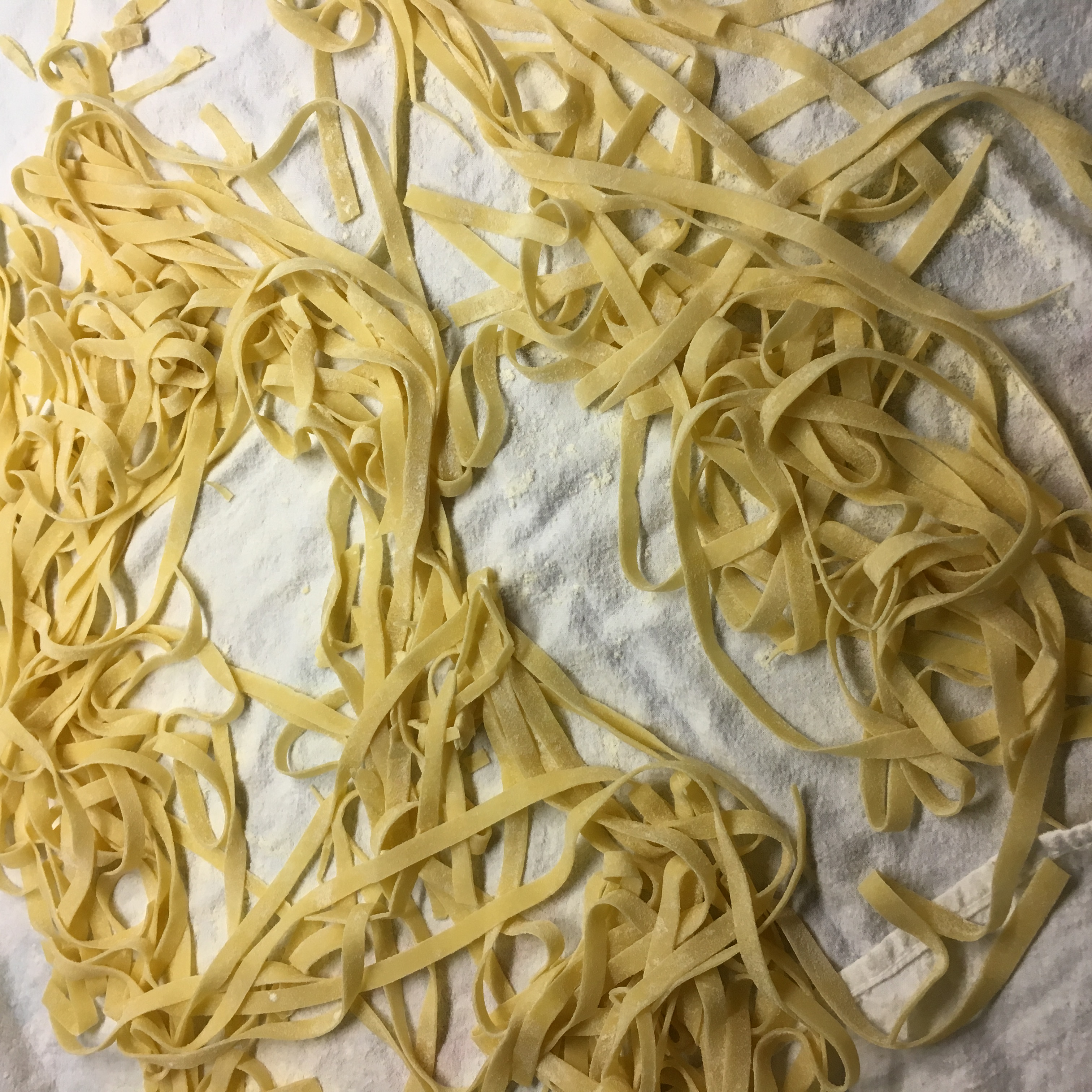 Pâtes fraîches aux œufs