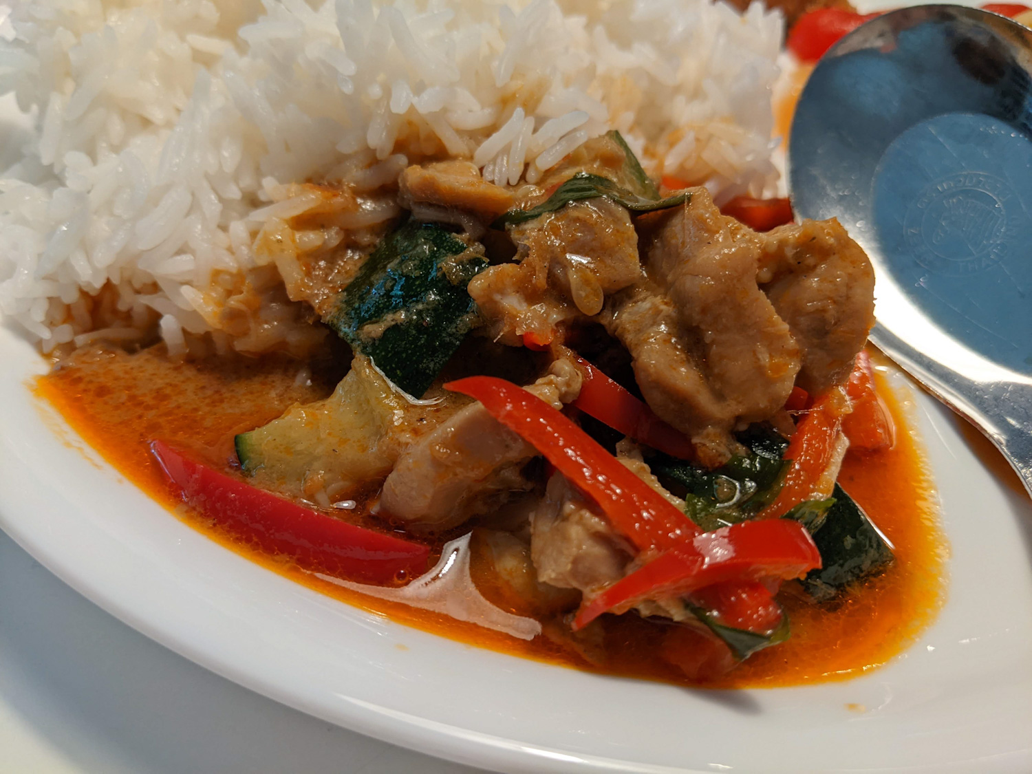 Cari rouge thaïlandais au poulet